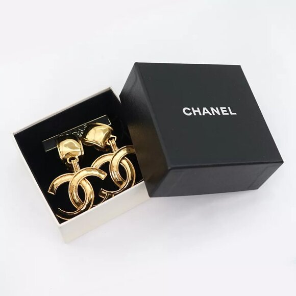 CHANEL CC Logos Drop Dangle Earrings Gold Tone 94P Auth w/Box - Picture 2 of 7